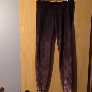 Under armour. Size M. All season exercise leggings